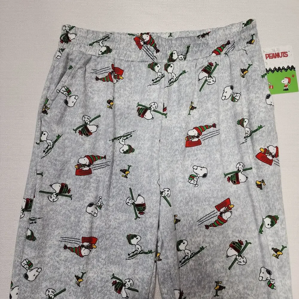 Snoopy skiing pajamas women's medium NWT